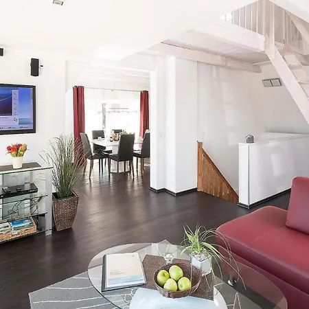 Apartment K3 - Strandhaus Koenigsberger Allee 8 - Feriendomizil Hollich