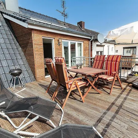 K3 - Strandhaus Koenigsberger Allee 8 - Feriendomizil Hollich Apartmán *